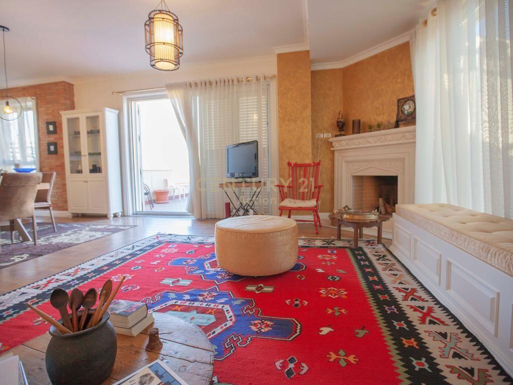 Jepet per qira super Apartament 2+1+2+Parkim tek Liqeni i Thate! 1,950 € /Muaj
