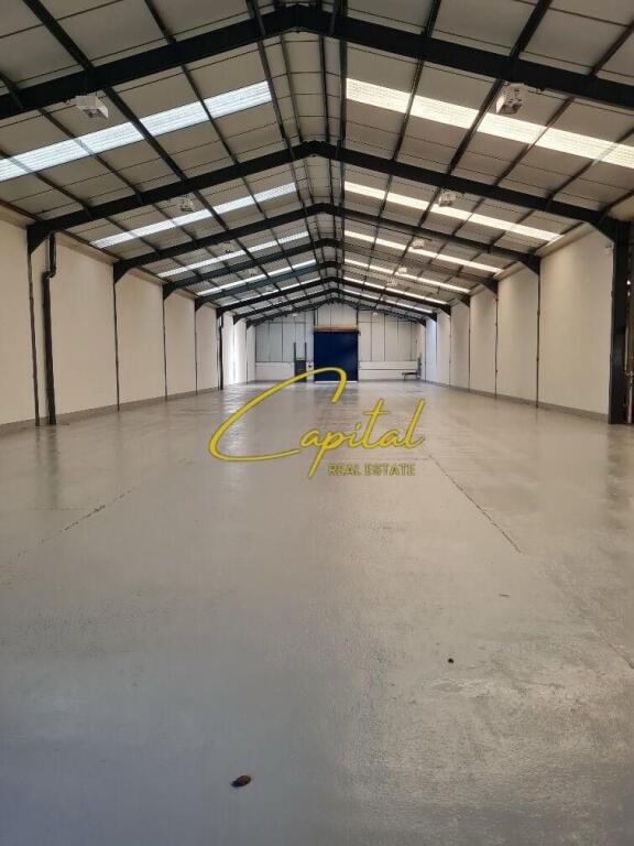CAPANNONE IN AFFITTO 1300 M2 STRADA DELL'ARBERIT 2.500 EURO