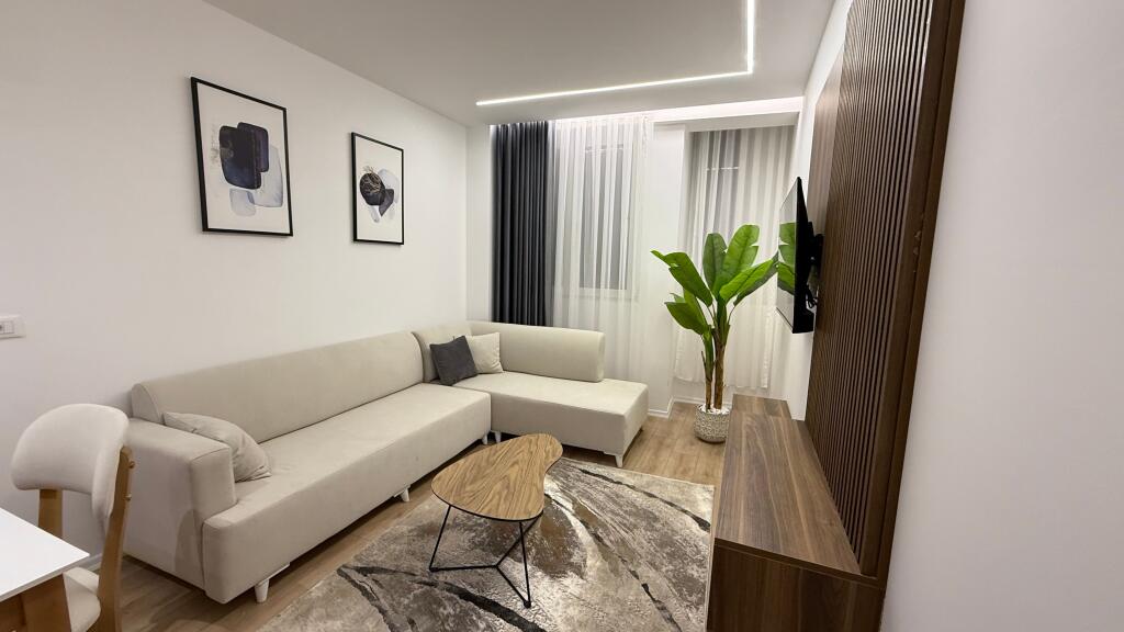 📍 Shitet Apartament 1+1  – Rruga Fortuzi, pranë Qendrës