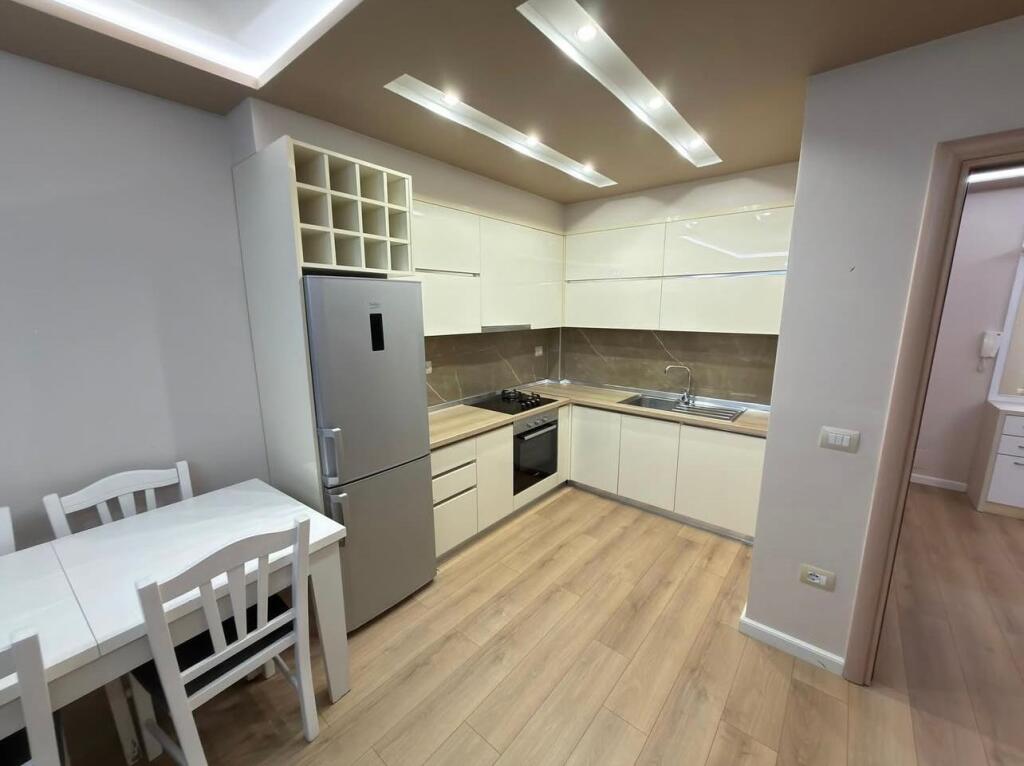 Apartament me qera 1+1 tek Liqeni i Thate