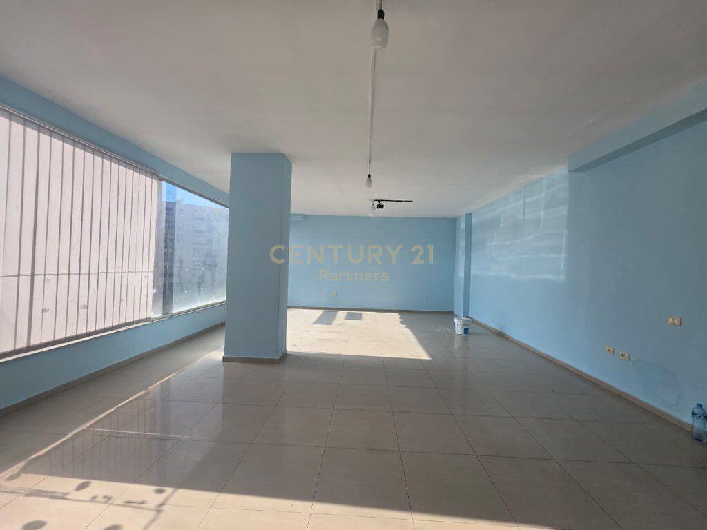 COMMERCIAL OPEN SPACE PREMISES IN YZBERISH 142,400 €