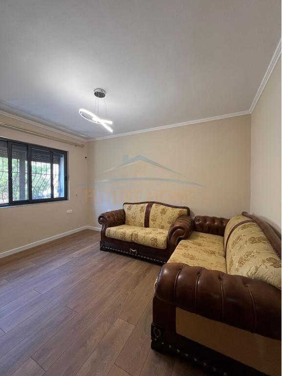 Shitet, Apartament 2+1, Oxhaku, Tirane.