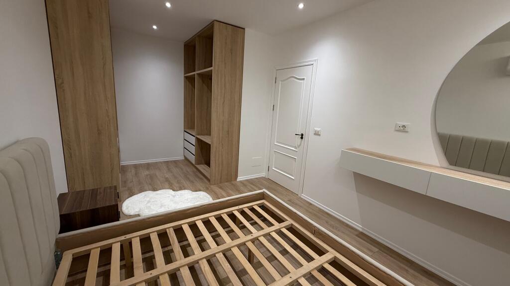📍 Shitet Apartament 1+1  – Rruga Fortuzi, pranë Qendrës