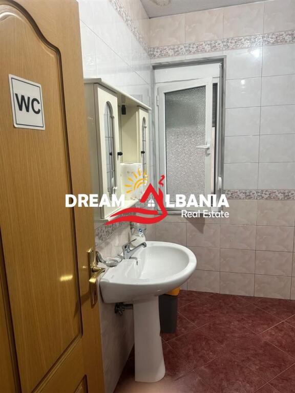 Jepet zyre me qera ne Bllok, Tirane (ID 42611386)