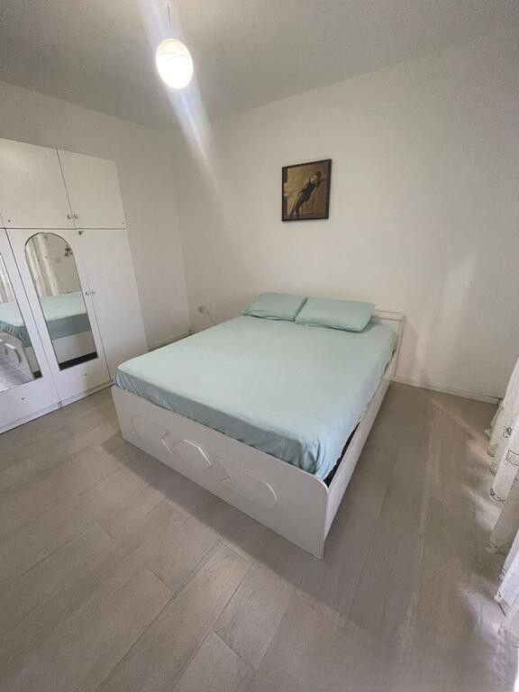 Apartment 2+1 for sale with mortgage with 2 parking spaces, in Shkoze. 120,000 €