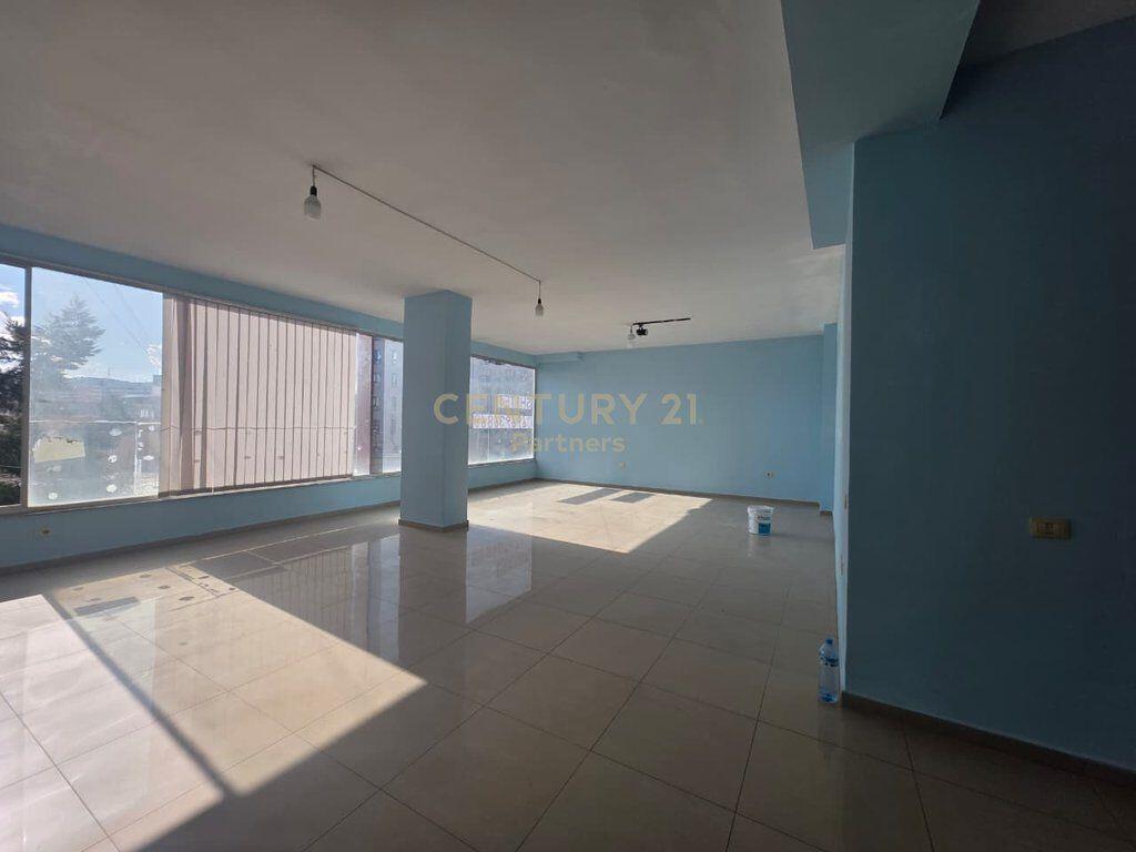 COMMERCIAL OPEN SPACE PREMISES IN YZBERISH 142,400 €
