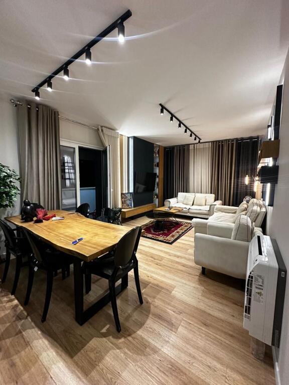 🏡 Apartment for Rent – Botanical Garden / Kurora Residence 🌿