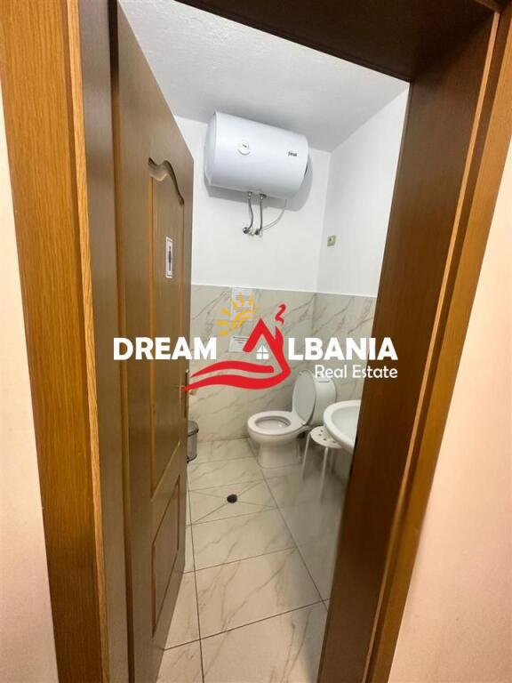 Zyrë me qira në Rrugën Brigada VIII, Bllok (ID 42611387)