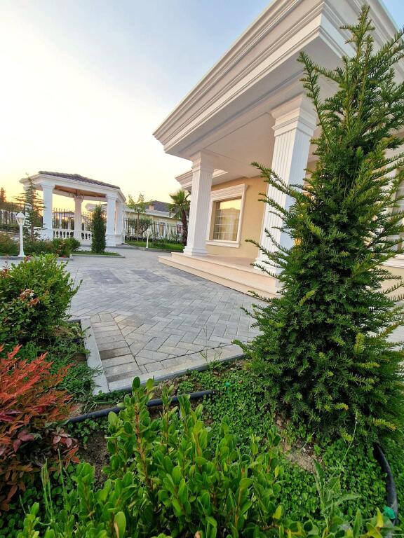 Luxury villa, 5 km from Qerreti beach, (entrance to the northern ring of Kavaja)
