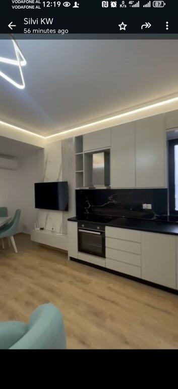 Ofrohet Apartament 1+1 per shitje te Farmacia 10