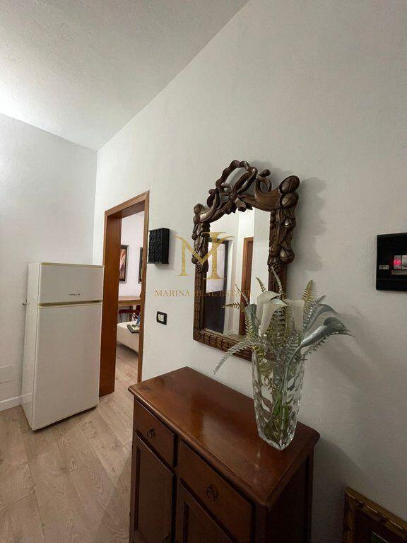 Qera apartamenti 1+1 Durres, tek Markata