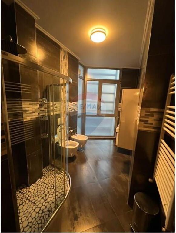 Apartament - Për Qira - Rruga e Kosovareve
