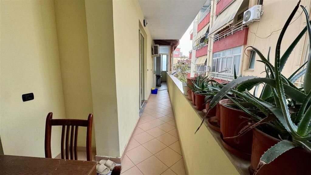 Affittasi appartamento 2+1 di fronte al Kristal Center presso il Sovrappasso