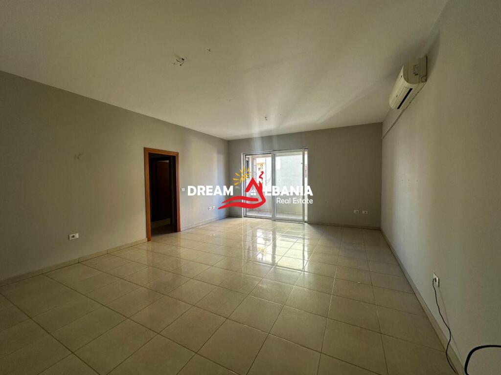 Ufficio in affitto (Ap 2+1) Via Kavajes, vicino a Via Bogdaneve, Tirana (ID 42611384)