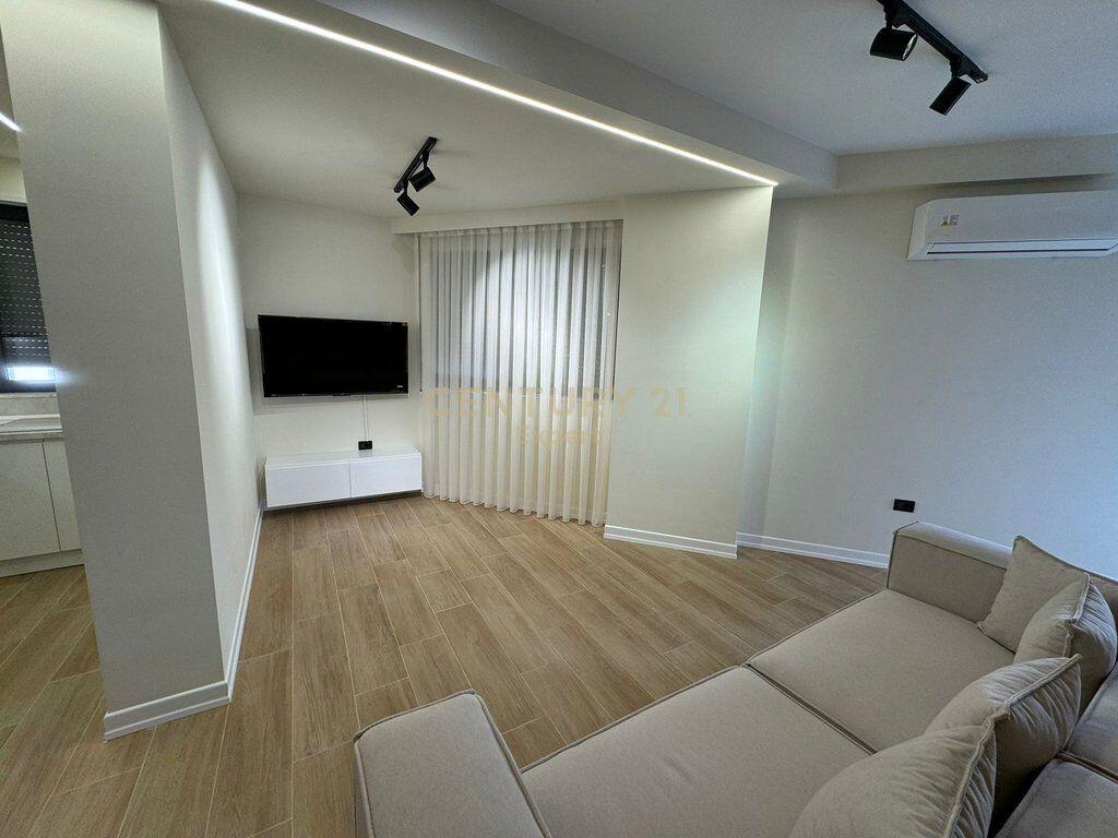 WE SELL 1+1 APARTMENT IN NEW CONSTRUCTION ON DURRES STREET! 180,000 €