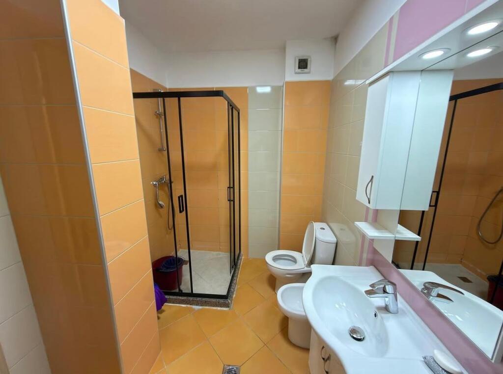 Apartament me qera 1+1 tek Liqeni i Thate