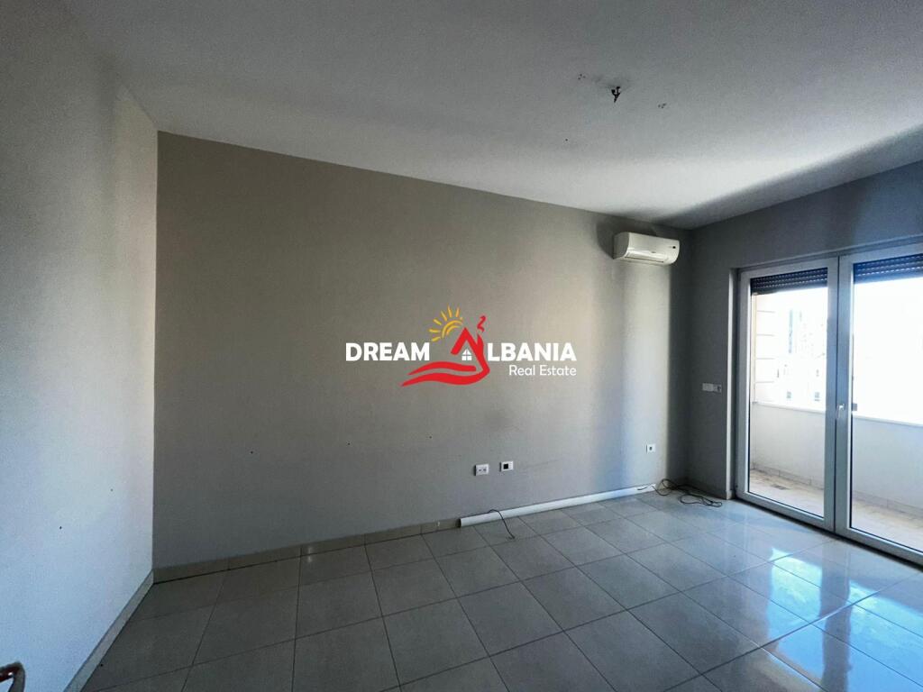 Ufficio in affitto (Ap 2+1) Via Kavajes, vicino a Via Bogdaneve, Tirana (ID 42611384)