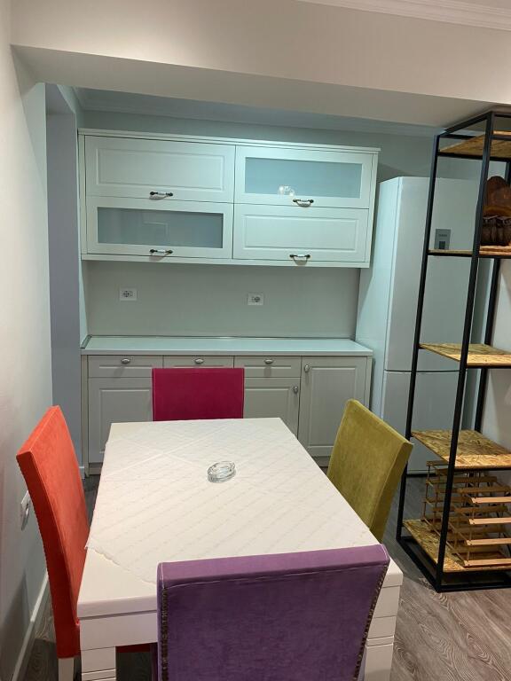 Appartamento in affitto 2+1 in Via Xhanfize Keko