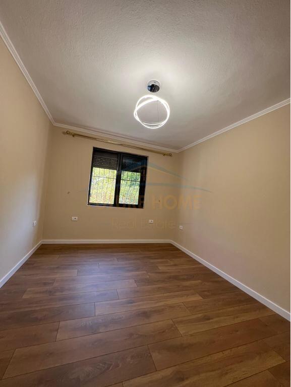 Shitet, Apartament 2+1, Oxhaku, Tirane.