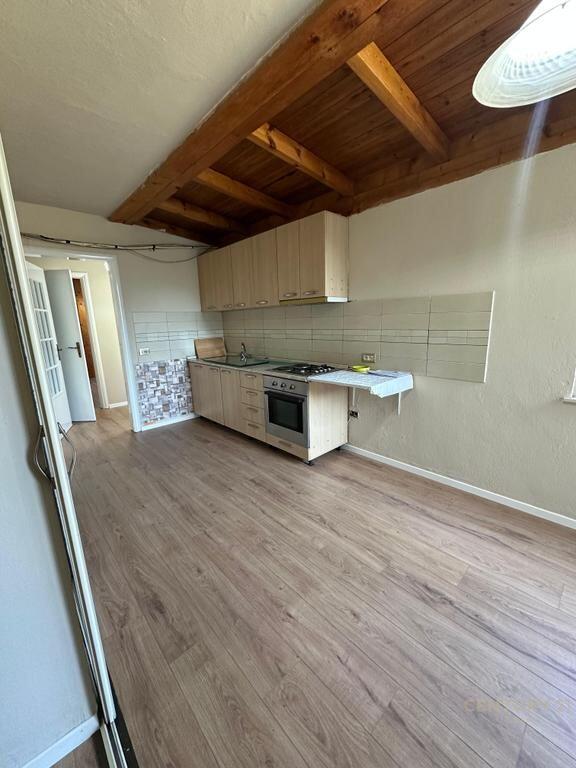 APPARTAMENTO 2+1 IN VENDITA | KOMBINAT CON IPOTECA 103.000 €