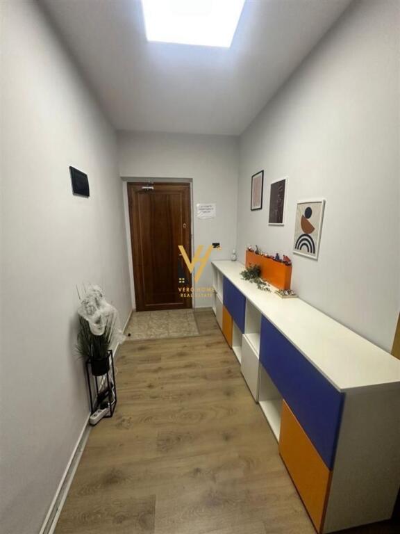 JEPET ZYRE 95 M2 ME QIRA NE BLLOK 250.000 LEKE