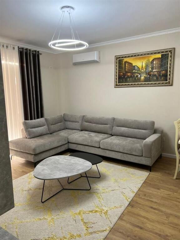 Apartament me qira – Rruga Gramoz Pashko, Tiranë