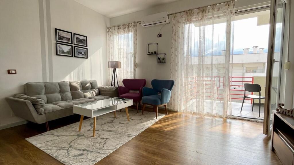 🏡 Appartamento 1+1 in affitto a Pazari i Ri