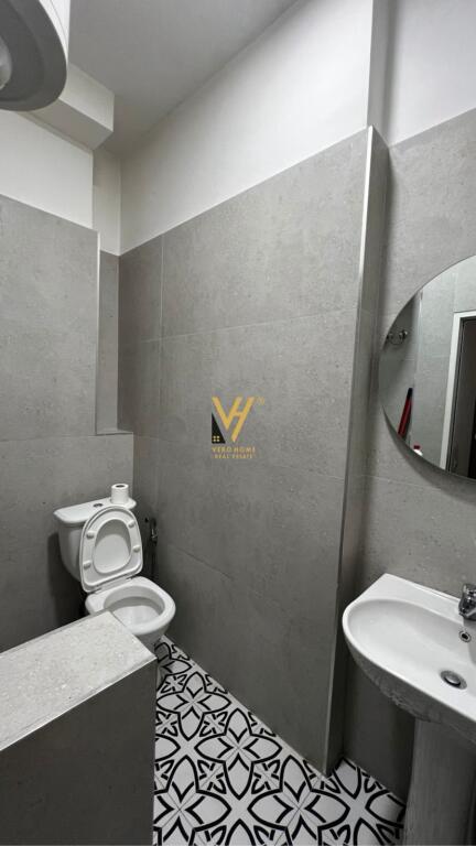 JEPET APARTAMENT 1+1 ME QIRA TE BARRIKADA 500 EURO