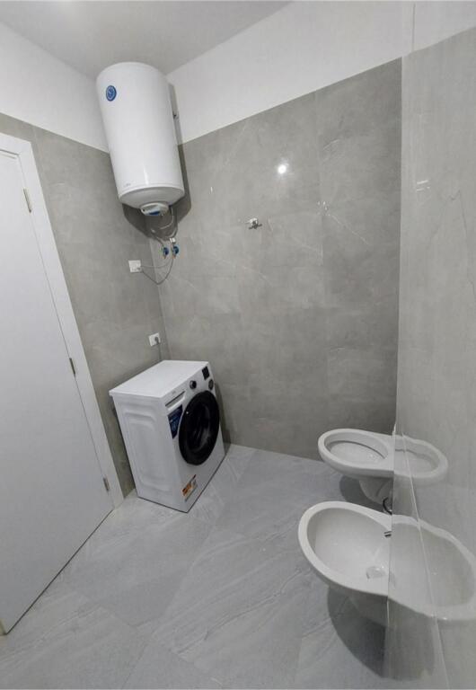 Jepet me qera Apartamenti 1+1, Astir Kompleksi Derveni 500 euro
