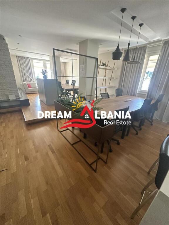 Zyra me qera ne Bllok ,Tirane (ID 42611194).