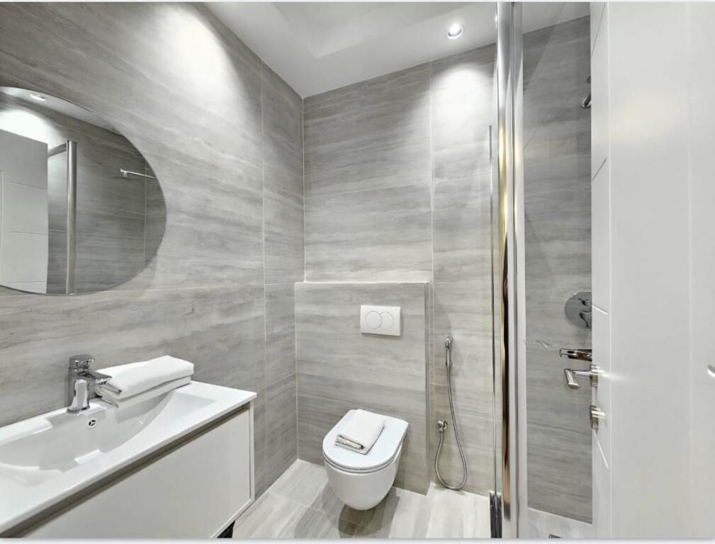 Rent Apartment 2+1+2 – Juridiku, Bllok