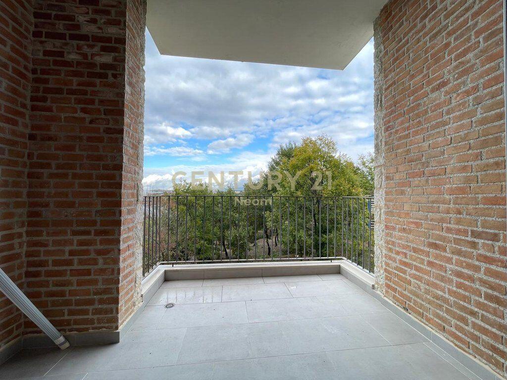 🏡 Qira – Apartament 2+1 në Secret Garden, Tiranë