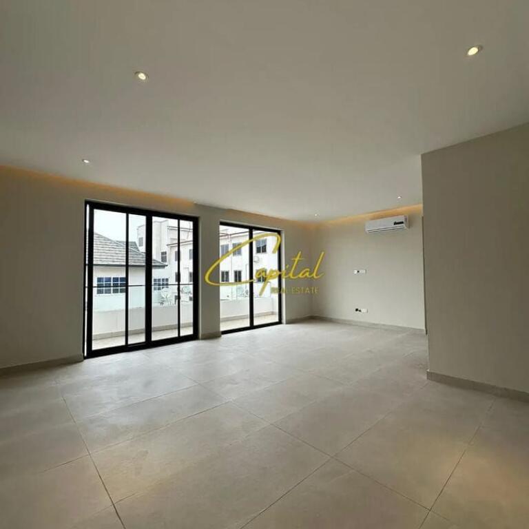 OFFICE FOR RENT 65 M2 MYSLYM SHYRI 750 EURO