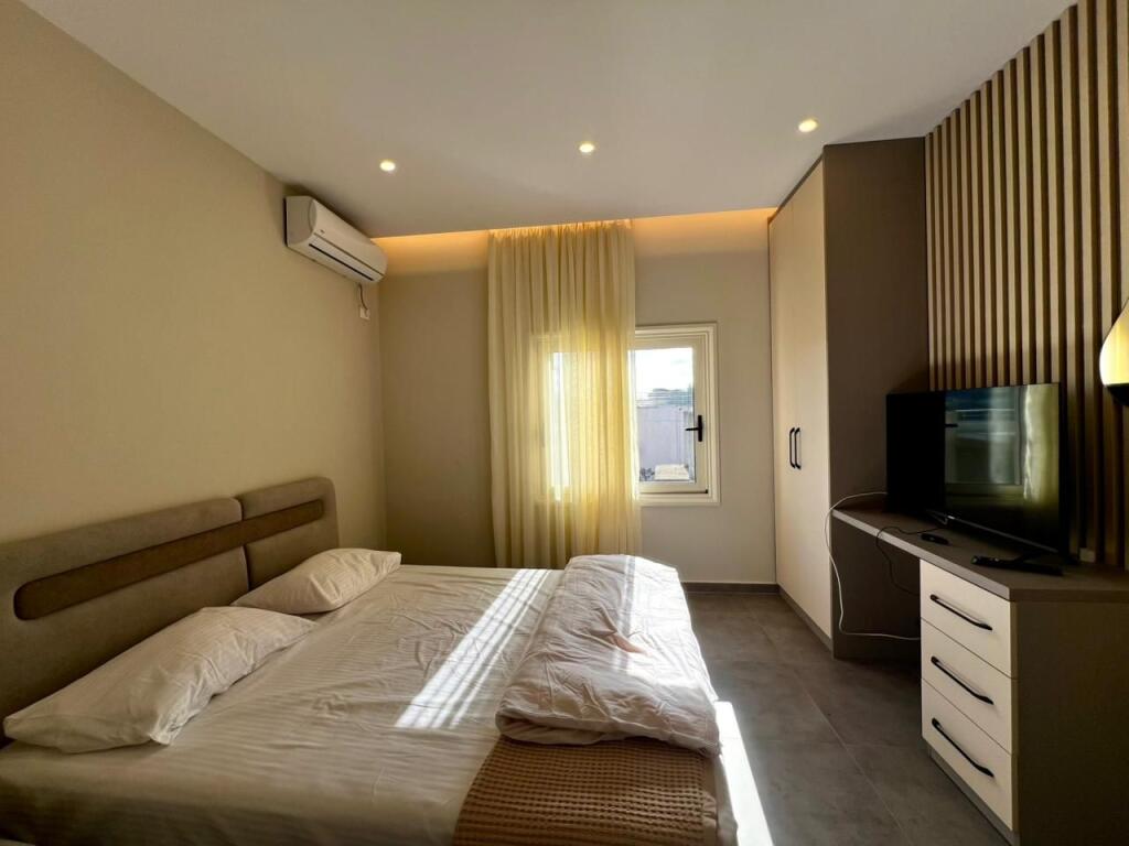 Jepet me Qera Apartament 1+1