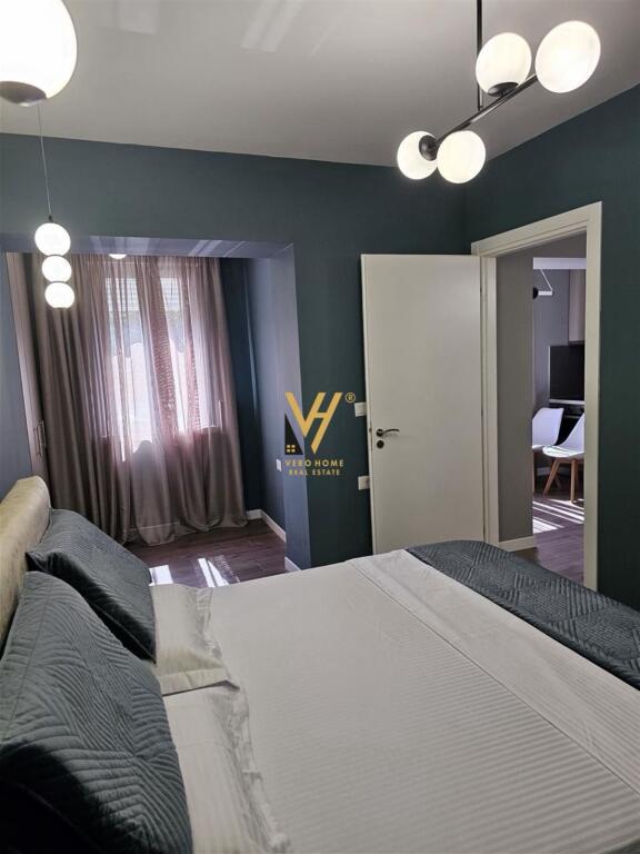 JEPET APARTAMENT 1+1 ME QIRA TE RRUGA FORTUZI 700 EURO