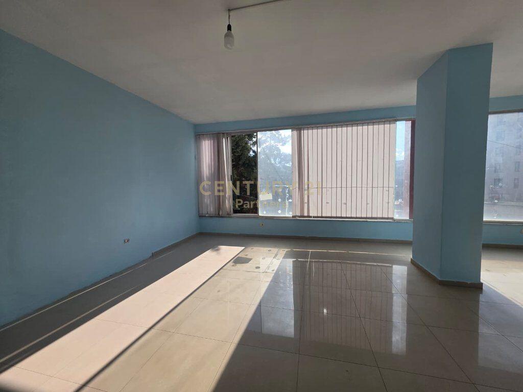 COMMERCIAL OPEN SPACE PREMISES IN YZBERISH 142,400 €