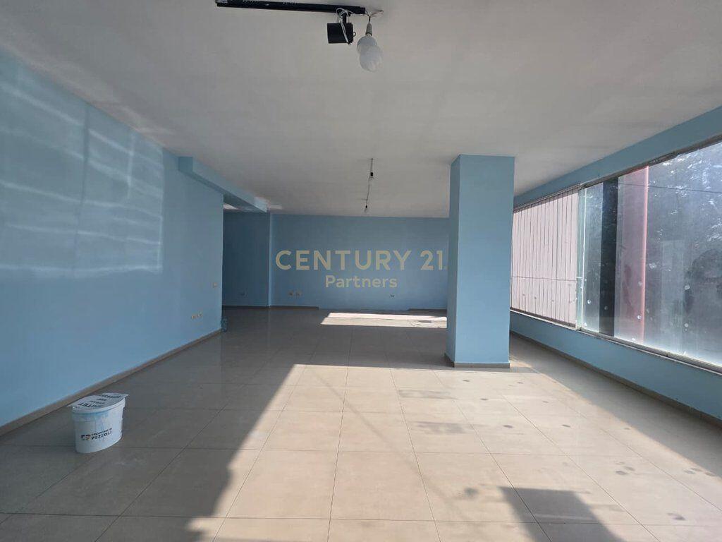 COMMERCIAL OPEN SPACE PREMISES IN YZBERISH 142,400 €