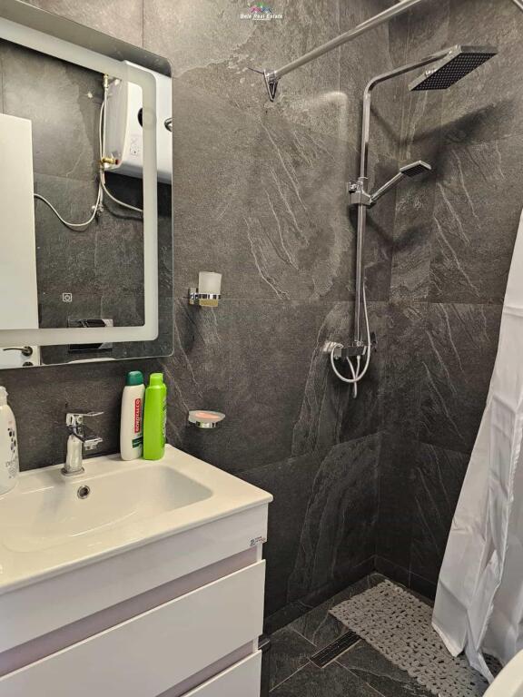 Apartament Me Qera 1+1 Tek Rruga Fortuzi (ID B211391) Tirane