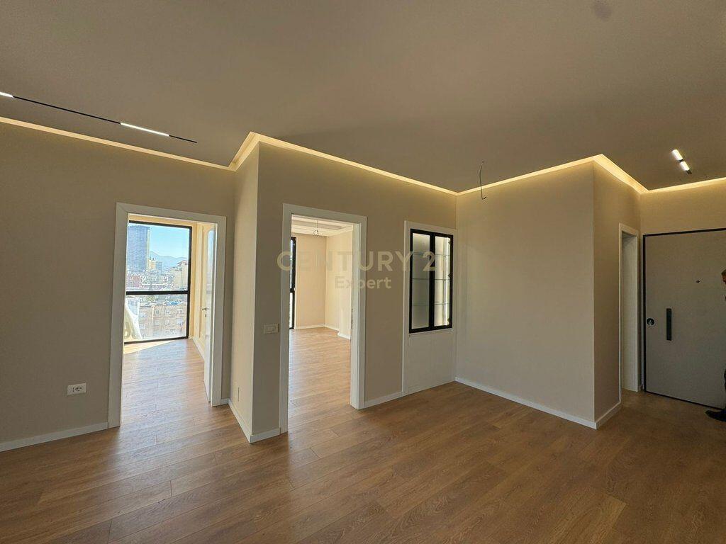 🏢 Appartamento 2+1+2 in Vendita – Residenza Golden Tower, Via Mine Peza