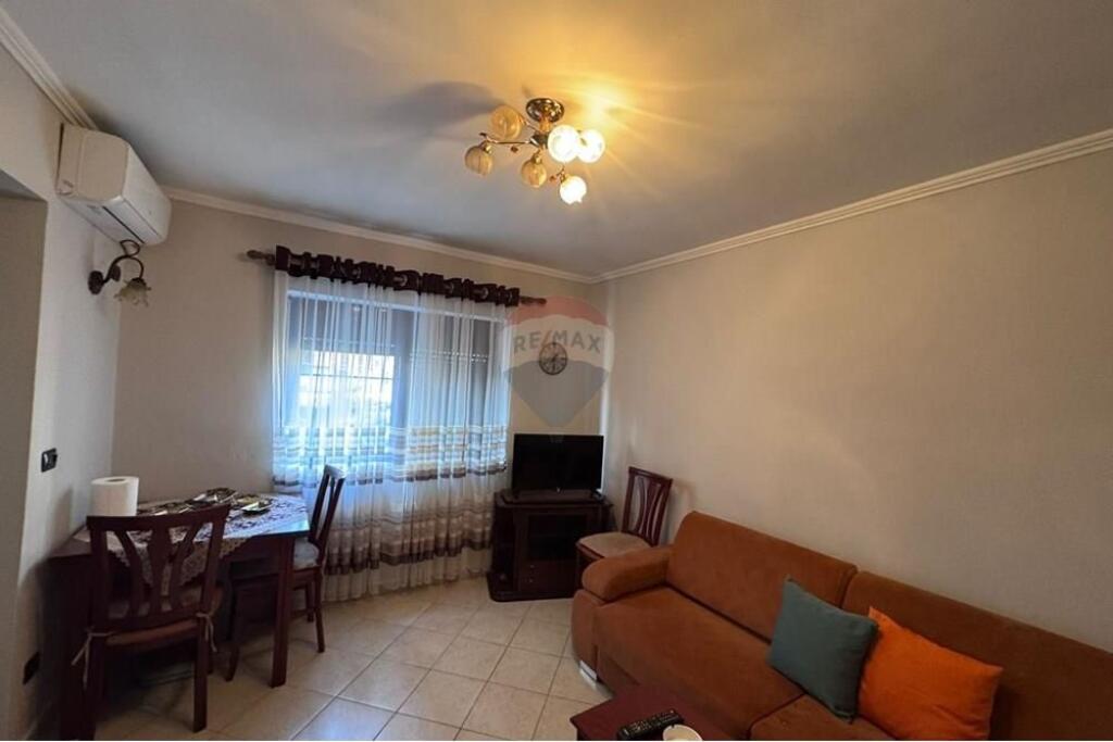 Apartament 1+1 Pazari ri
