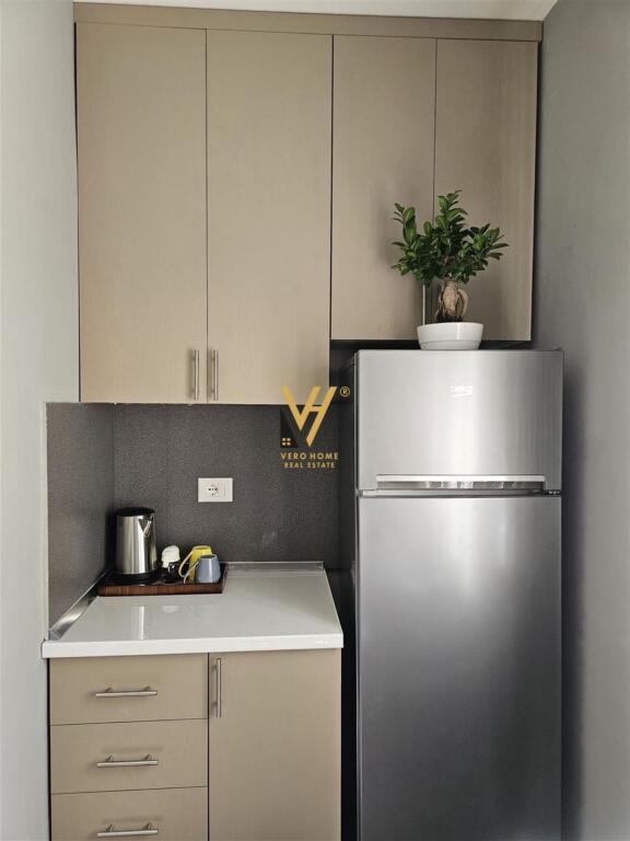 JEPET APARTAMENT 1+1 ME QIRA TE RRUGA FORTUZI 700 EURO