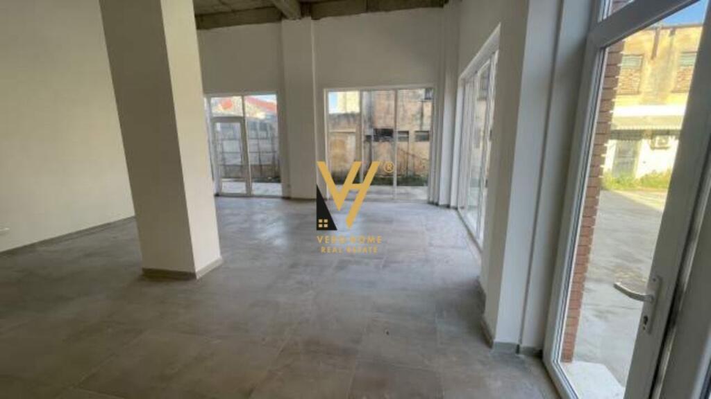 JEPET DYQAN 70 M2 ME QERA TE RRUGA E DIBRES 500 EURO