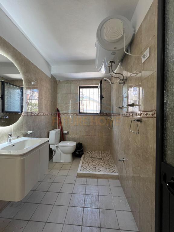 Shitet, Apartament 2+1, Oxhaku, Tirane.