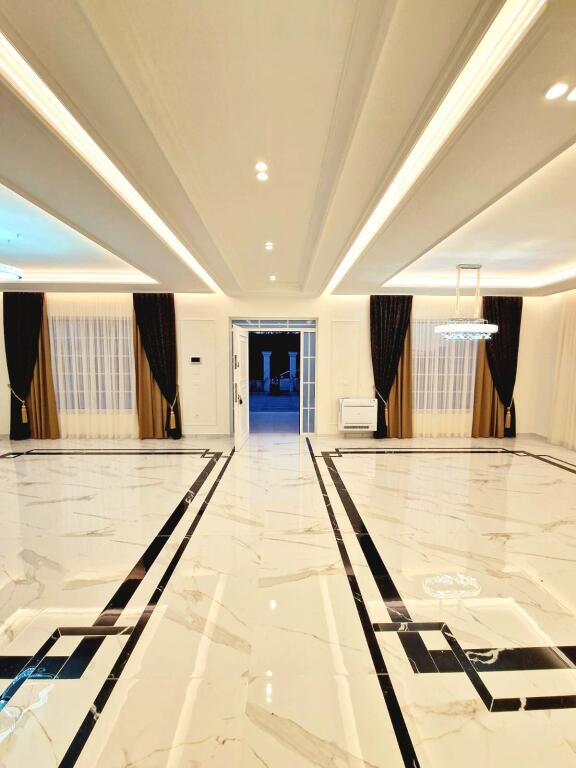 Luxury villa, 5 km from Qerreti beach, (entrance to the northern ring of Kavaja)