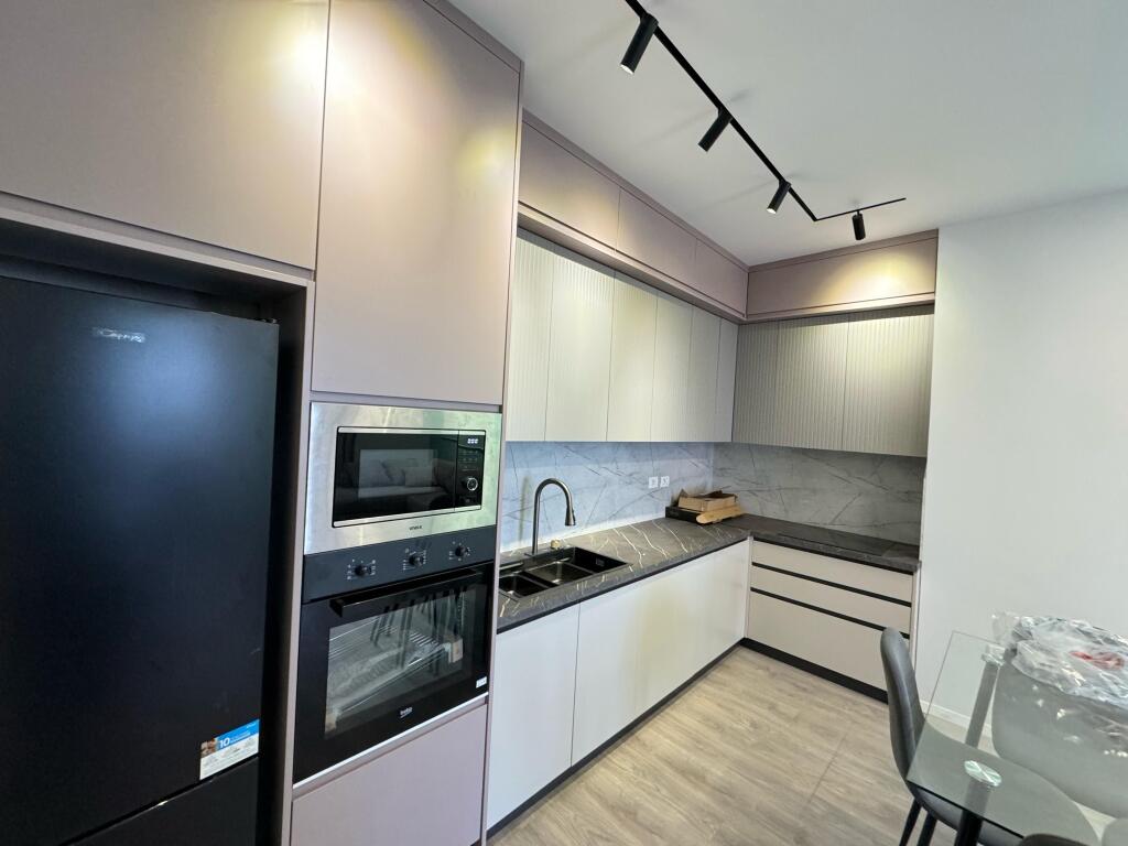 Apartment me qera 2+1+2 Ish Fusha e Aviacionit
