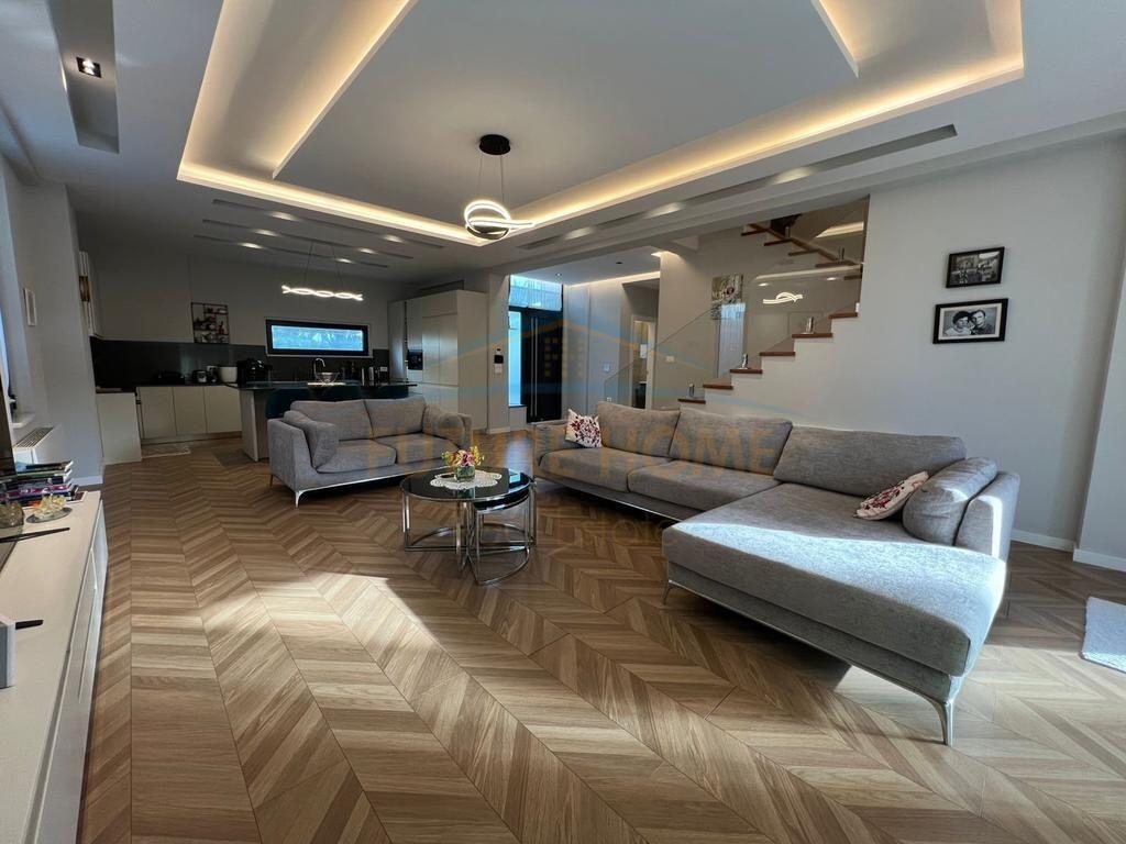 VILLA INDIVIDUALE IN VENDITA, SAN PIETRO, GOLFO DI LALEZ