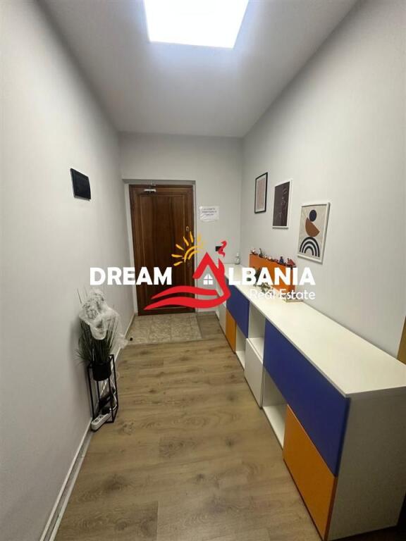 Zyrë me qira në Rrugën Brigada VIII, Bllok (ID 42611387)
