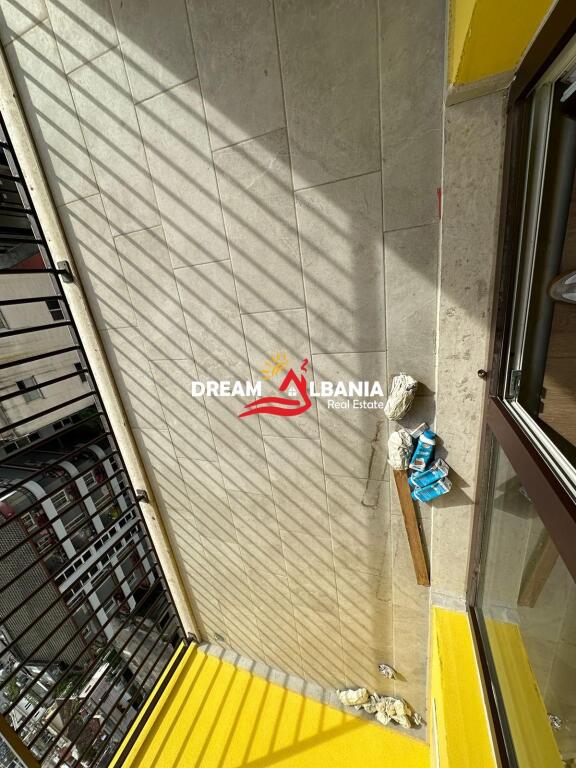 Affittasi appartamento 2+1+2 e 2 posti auto inclusi nel prezzo, presso Grand Gallery, Yzberisht (ID 42214708)