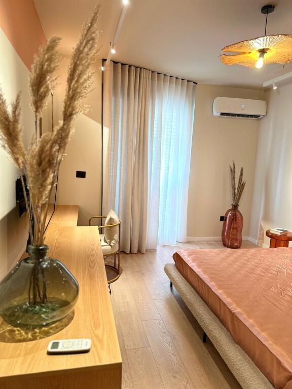 🏠 Apartament 1+1 me Qira te Ish Ekspozita
