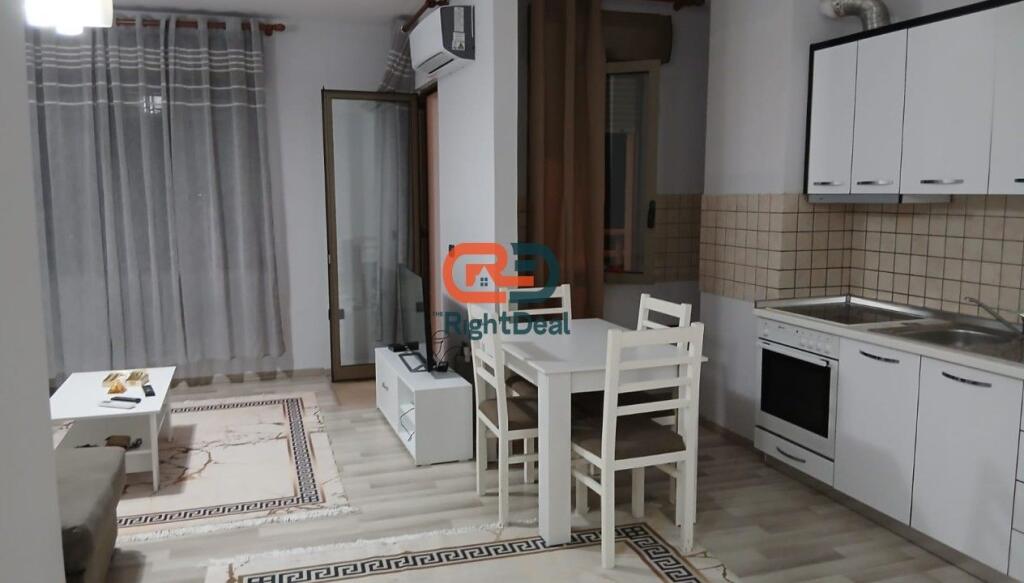Ne Qender, Jepet Me Qira Super Apartament 2+1+2, Ideal Per Banim!!!